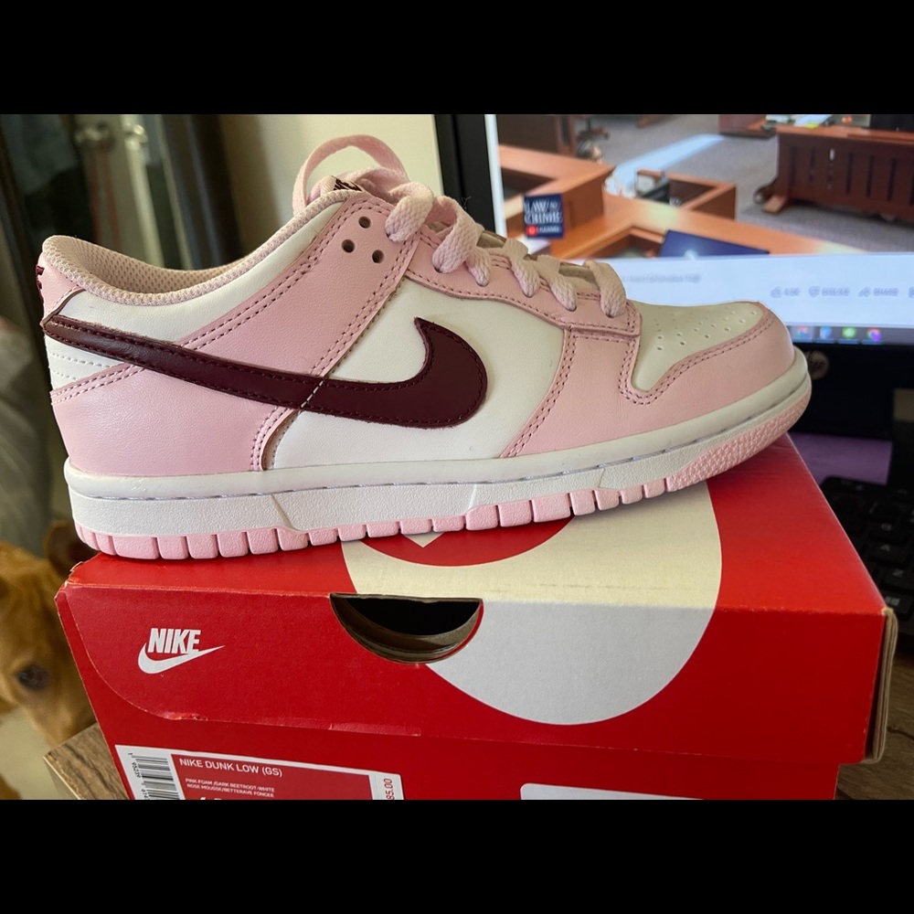 Nike dunk low GS ‘Pink Foam’